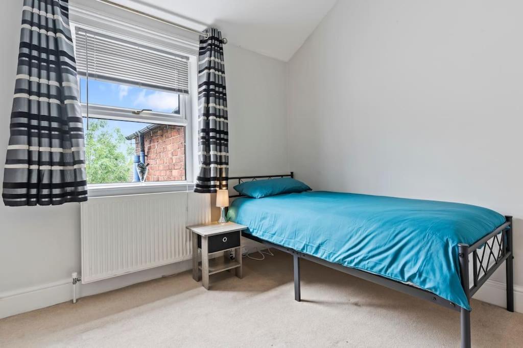 Вилла The Old Post Office 5 Mins Drive To Alton Towers Экстерьер фото