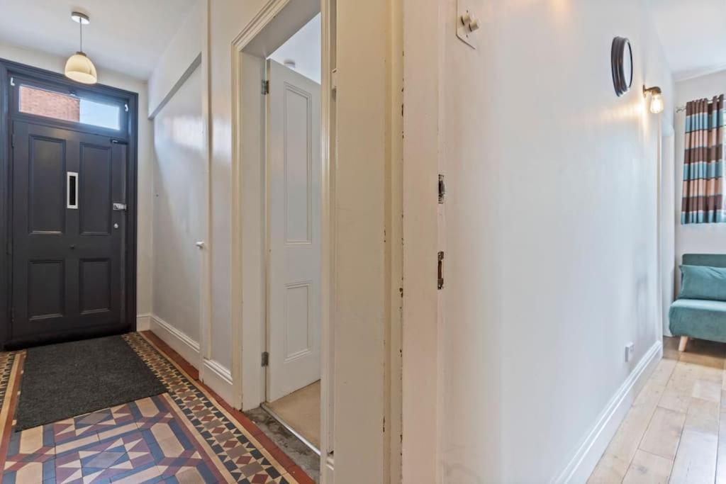 Вилла The Old Post Office 5 Mins Drive To Alton Towers Экстерьер фото